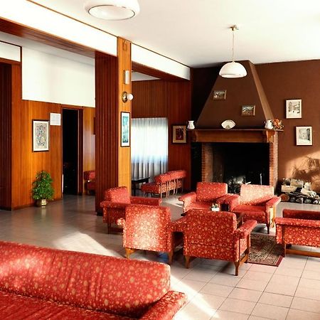 Family Hotel Como Ривизондоли Экстерьер фото